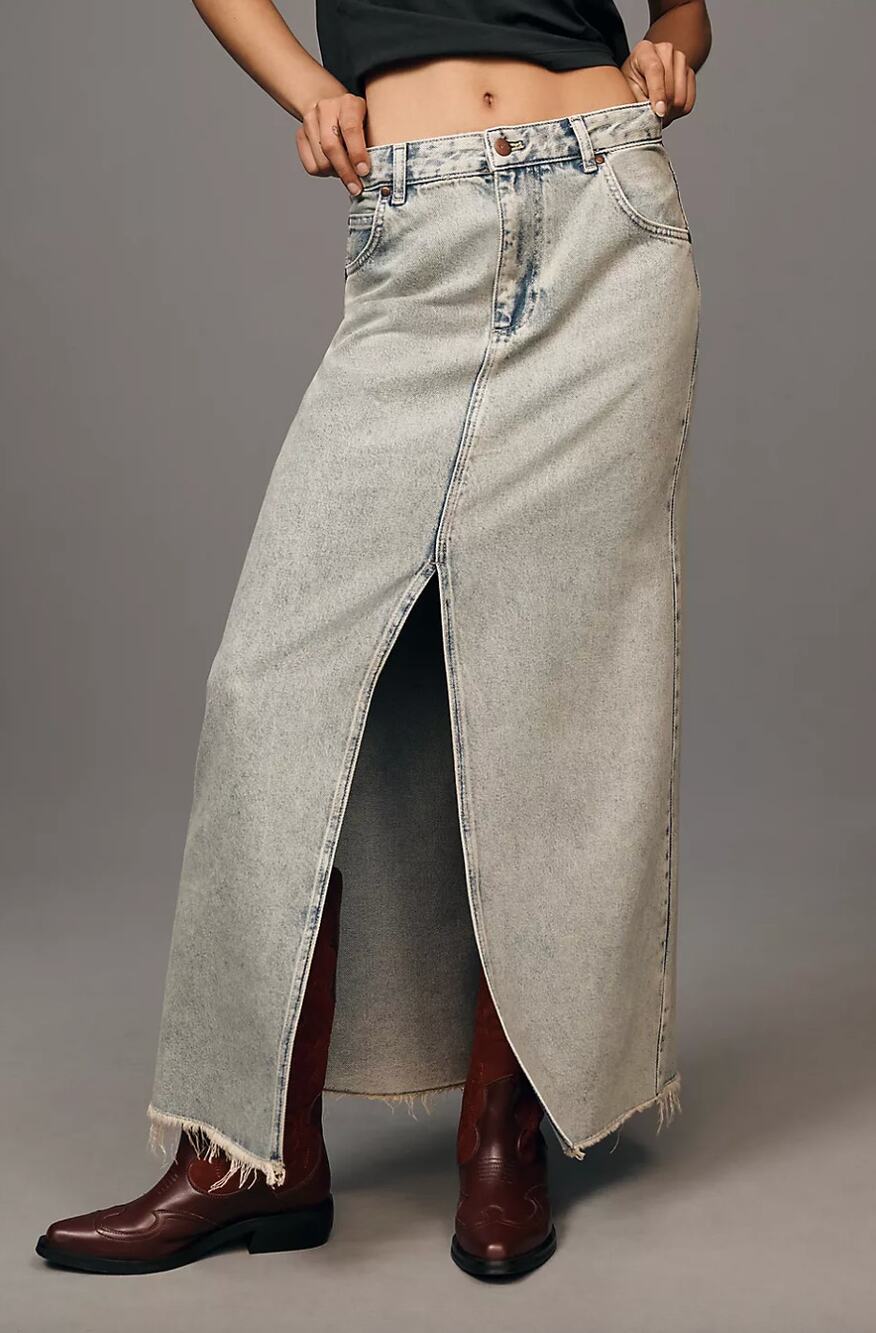 Anthropologie Pilcro Madi Denim Maxi Skirt Front Slit Raw Hem Size 4